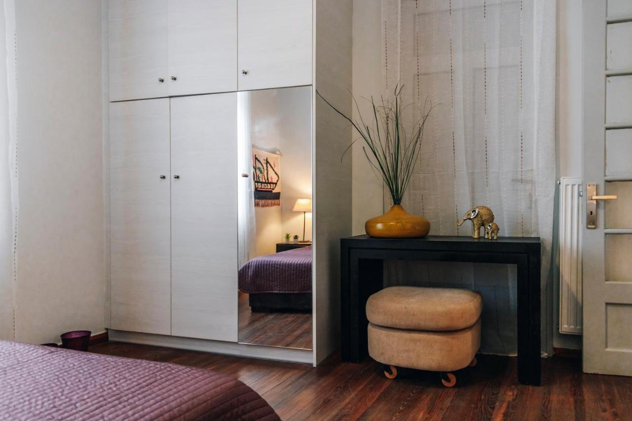Monastiraki-Psiri, Old Town, 3-Bdr Apt, Sleep 6-10P, Spacious Court Yard アテネ エクステリア 写真