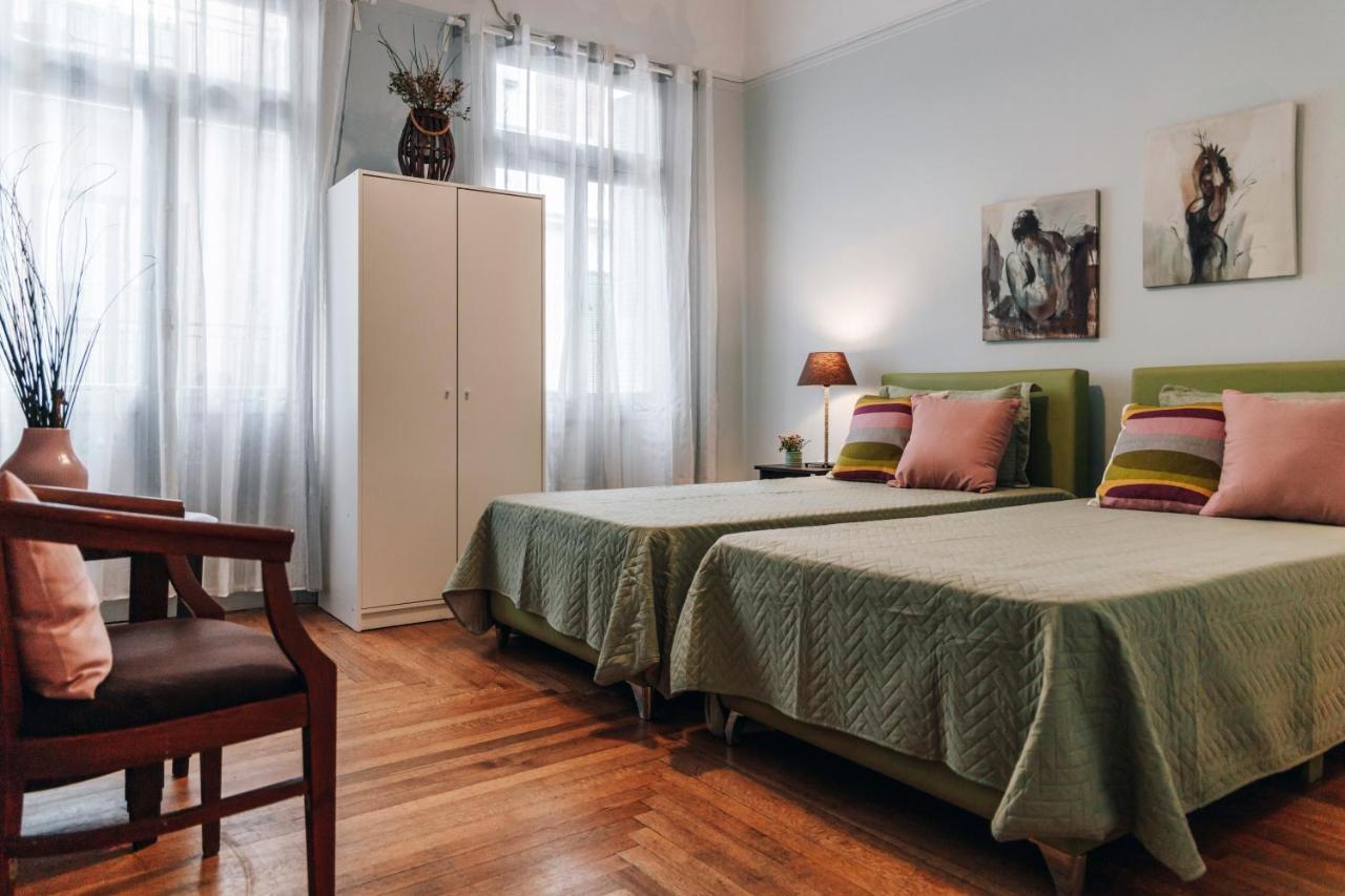 Monastiraki-Psiri, Old Town, 3-Bdr Apt, Sleep 6-10P, Spacious Court Yard アテネ エクステリア 写真